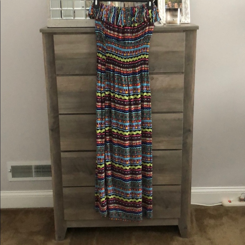 STRAPLESS MAXI DRESS